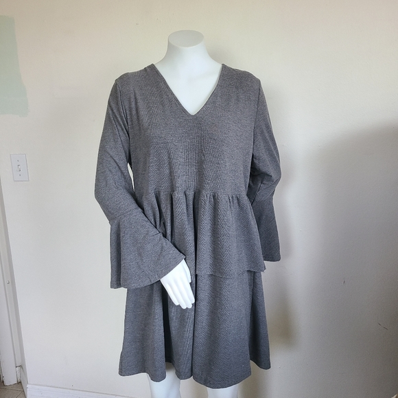 Reborn - Ruffled Dress - Picture 5 of 10